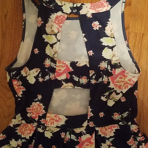 DONATED - Picture 5 of 5